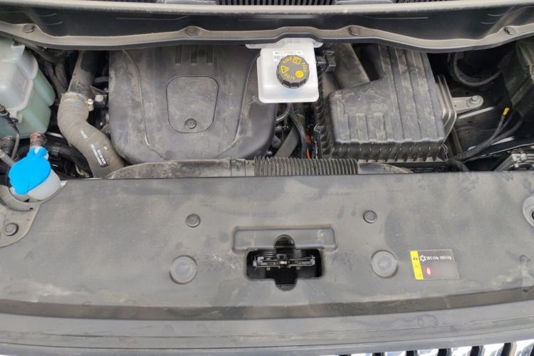 Used Wey Gaoshan 2025 Model Four-Wheel Drive Gao Shan 7 Engine Bay