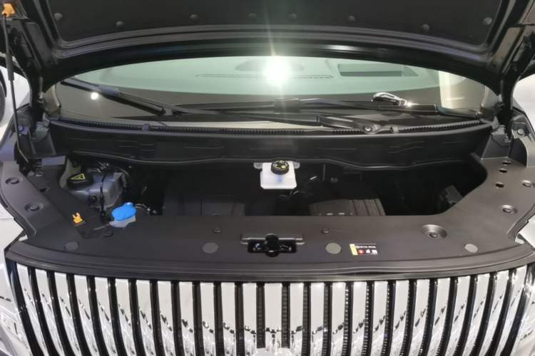 Used Wey Gaoshan 2025 Four-Wheel Drive Alpine 8 Engine Bay