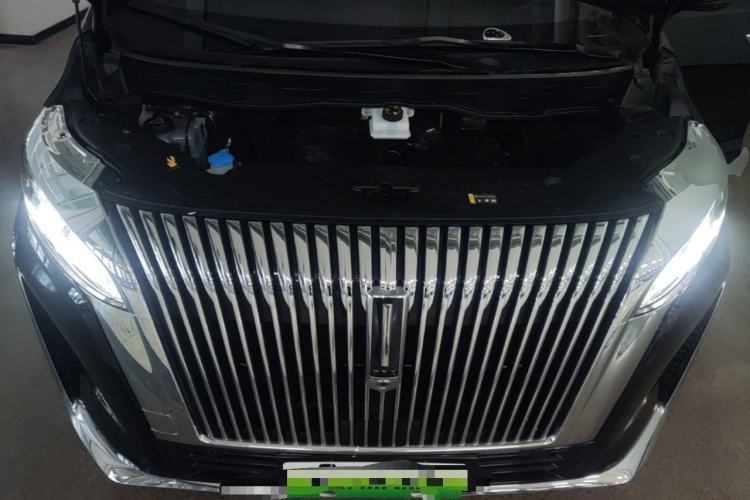 Used Wey Gaoshan 2025 Model Four-Wheel Drive Gao Shan 7 Engine Bay