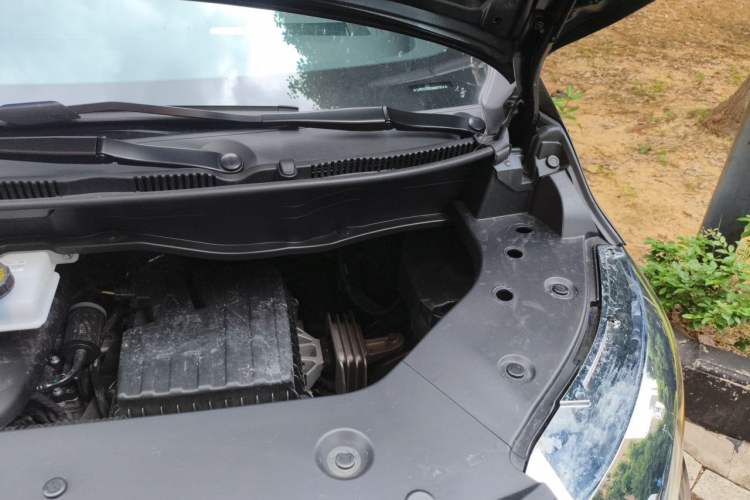 Used Wey Gaoshan 2025 Four-Wheel Drive Alpine 8 Engine Bay Left