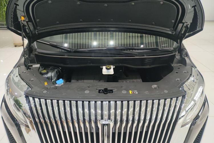 Used Wey Gaoshan 2025 Four-Wheel Drive Alpine 8 Engine Bay