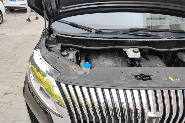 Used Wey Gaoshan 2025 Model Four-Wheel Drive Gao Shan 7 Engine Bay Right