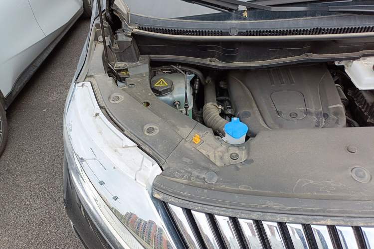 Used Wey Gaoshan 2025 Four-Wheel Drive Alpine 8 Engine Bay Right