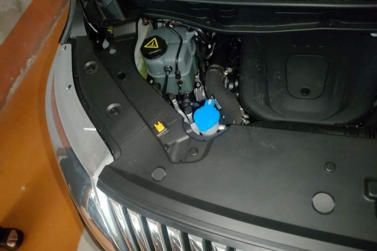 Used Wey Gaoshan 2025 Four-Wheel Drive Alpine 8 Engine Bay Right