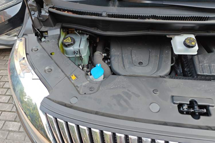 Used Wey Gaoshan 2025 Four-Wheel Drive Alpine 8 Engine Bay Right