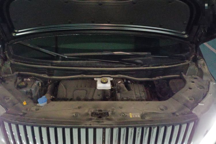Used Wey Gaoshan 2025 Four-Wheel Drive Alpine 8 Engine Bay