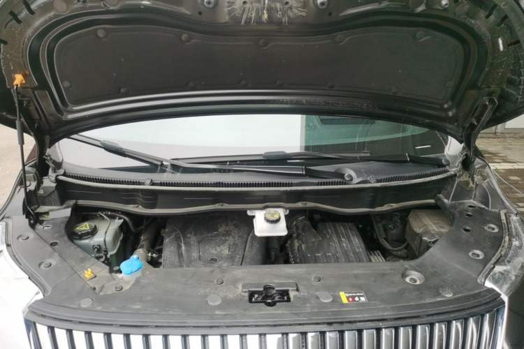 Used Wey Gaoshan 2025 Four-Wheel Drive Alpine 8 Engine Bay