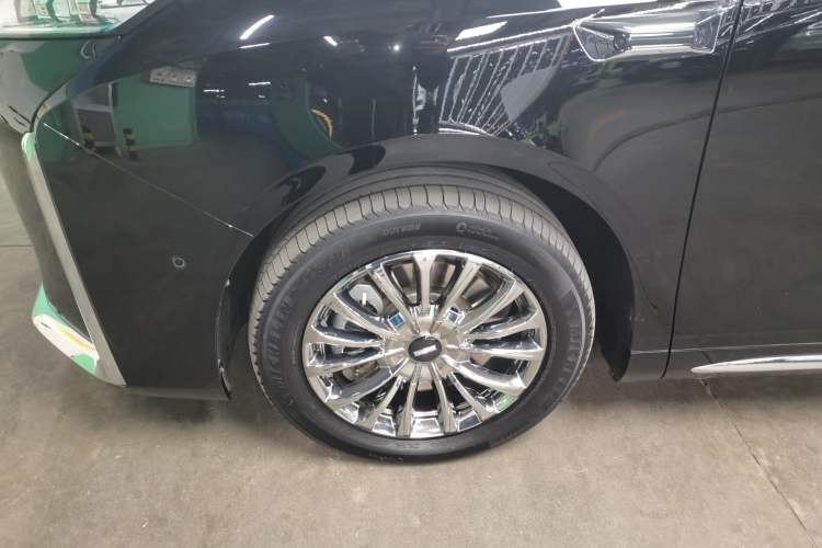 Used Wey Gaoshan 2025 Four-Wheel Drive Alpine 9 Exterior 4