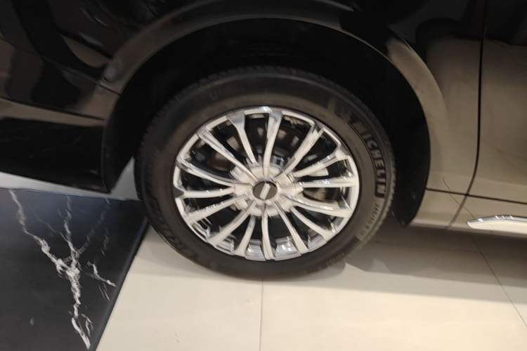 Used Wey Gaoshan 2025 Four-Wheel Drive Alpine 8 Exterior 5