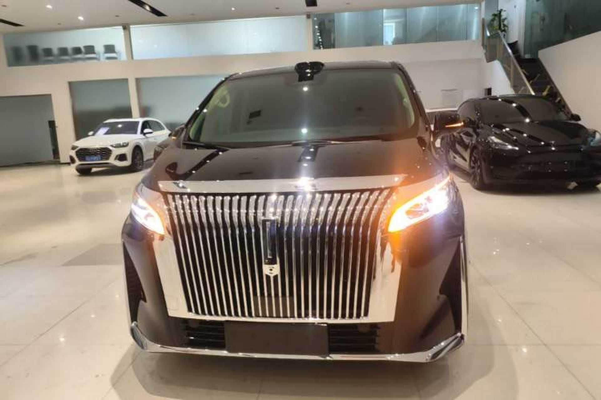 Used Wey Gaoshan 2025 Four-Wheel Drive Alpine 8 Front