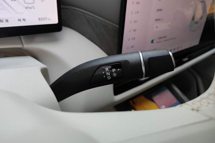 Used Wey Gaoshan 2025 Model Four-Wheel Drive Gao Shan 7 Gear Lever