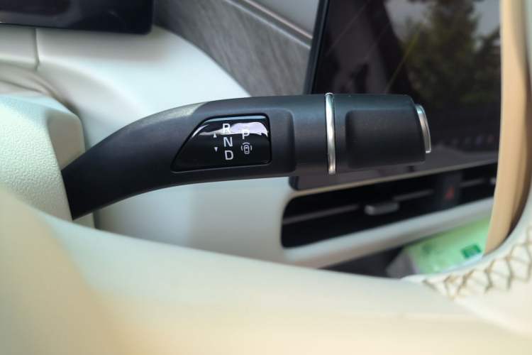 Used Wey Gaoshan 2025 Model Four-Wheel Drive Gao Shan 7 Gear Lever
