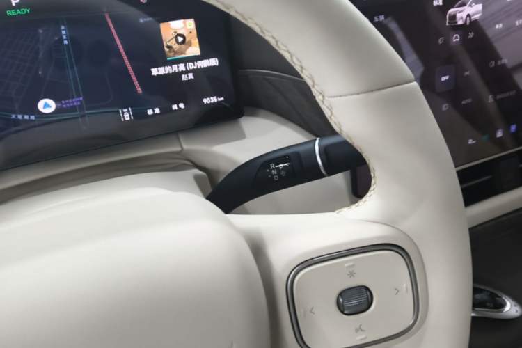 Used Wey Gaoshan 2025 Four-Wheel Drive Alpine 8 Gear Lever