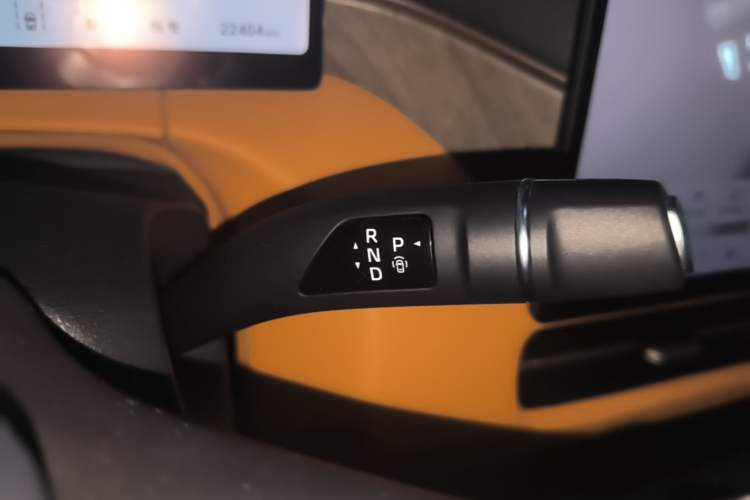 Used Wey Gaoshan 2025 Four-Wheel Drive Alpine 8 Gear Lever