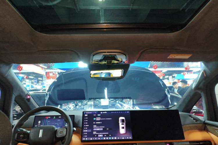 Used Wey Gaoshan 2025 Four-Wheel Drive Alpine 8 Headliner