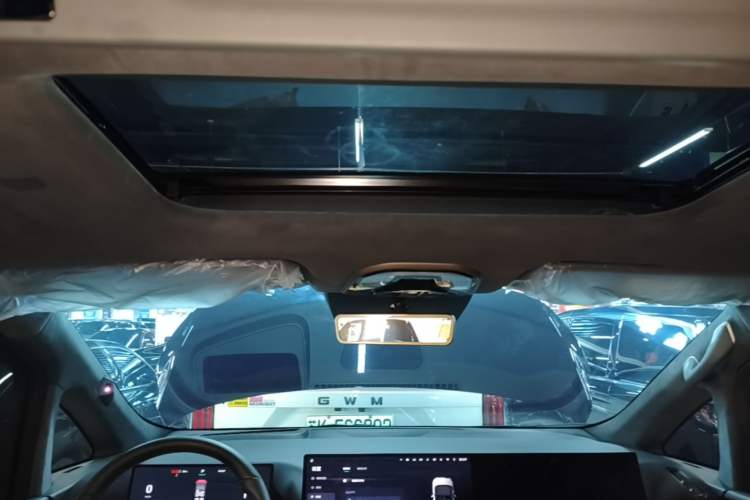 Used Wey Gaoshan 2025 Four-Wheel Drive Alpine 8 Headliner