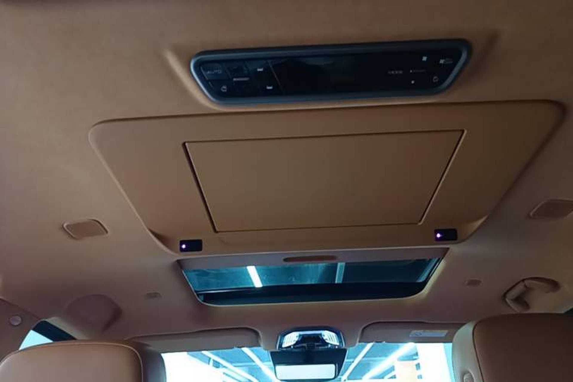 Used Wey Gaoshan 2025 Four-Wheel Drive Alpine 8 Headliner