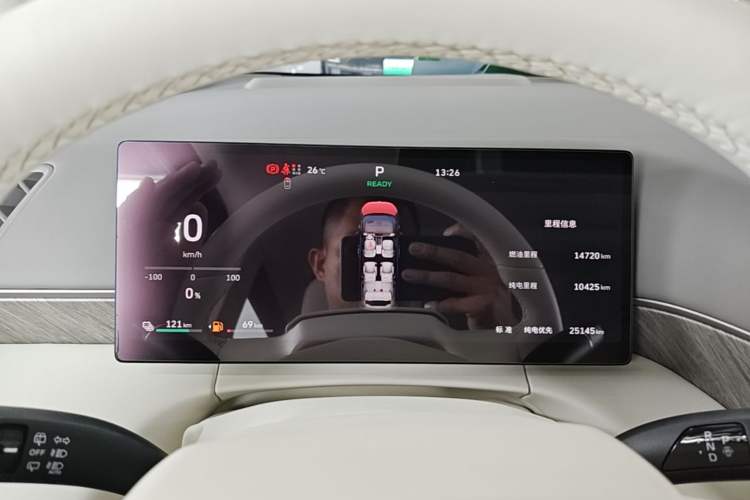 Used Wey Gaoshan 2025 Four-Wheel Drive Alpine 8 Instrument Cluster