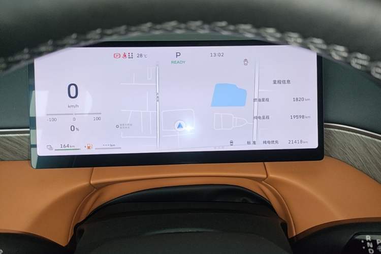 Used Wey Gaoshan 2025 Four-Wheel Drive Alpine 8 Instrument Cluster
