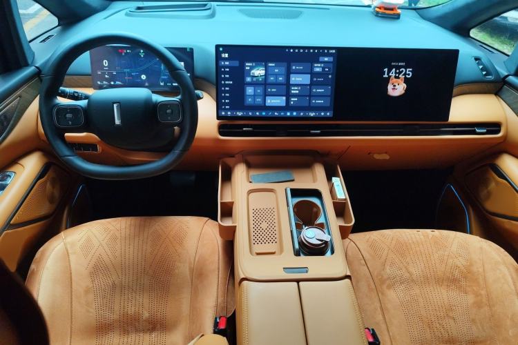 Used Wey Gaoshan 2025 Four-Wheel Drive Alpine 8 Interior 2