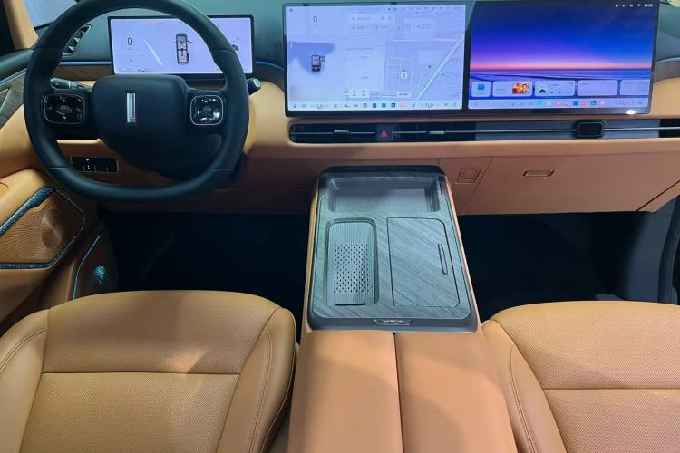 Used Wey Gaoshan 2025 Four-Wheel Drive Alpine 8 Interior 2