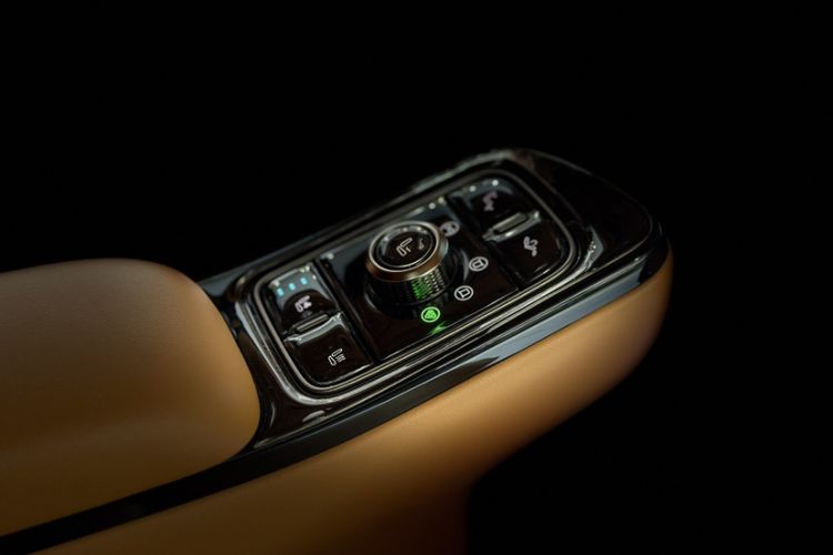 Used Wey Gaoshan 2025 Four-Wheel Drive Alpine 8 Interior 3