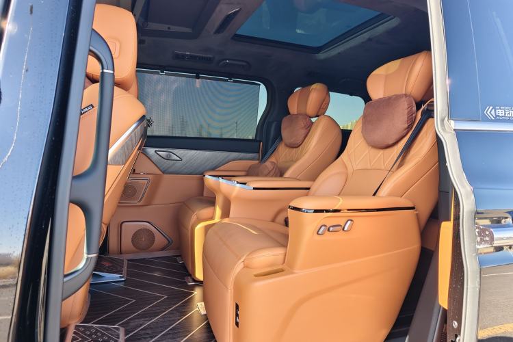 Used Wey Gaoshan 2025 Four-Wheel Drive Alpine 8 Interior 6