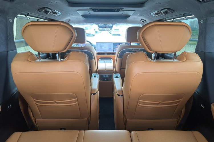 Used Wey Gaoshan 2025 Four-Wheel Drive Alpine 8 Interior 6
