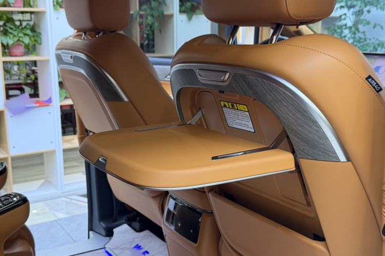 Used Wey Gaoshan 2025 Four-Wheel Drive Alpine 8 Interior 9