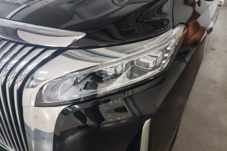 Used Wey Gaoshan 2025 Model Four-Wheel Drive Gao Shan 7 Left Front Headlight