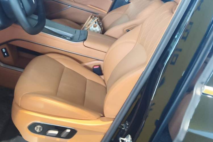 Used Wey Gaoshan 2025 Four-Wheel Drive Alpine 8 Left Front Seat