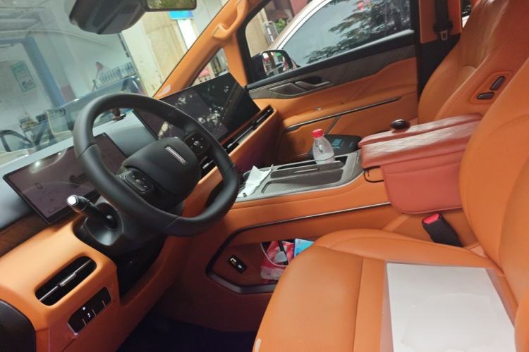 Used Wey Gaoshan 2025 Model Four-Wheel Drive Gao Shan 7 Left Front Seat