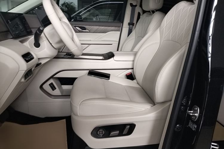 Used Wey Gaoshan 2025 Model Four-Wheel Drive Gao Shan 7 Left Front Seat