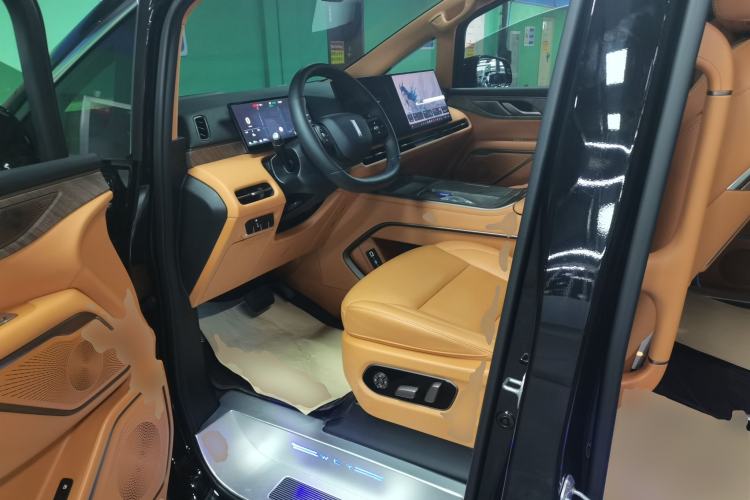 Used Wey Gaoshan 2025 Four-Wheel Drive Alpine 9 Left Front Seat