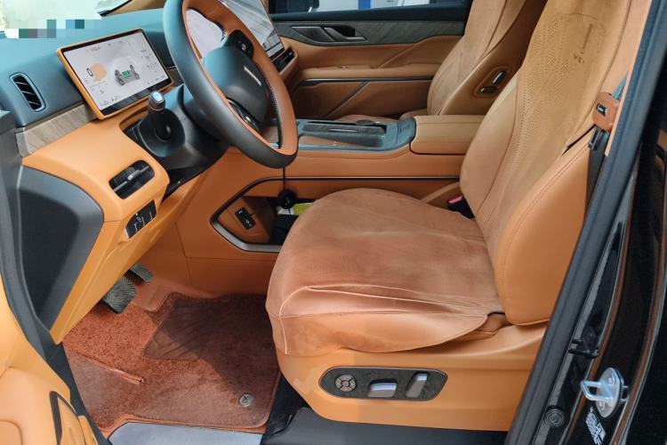 Used Wey Gaoshan 2025 Four-Wheel Drive Alpine 8 Left Front Seat