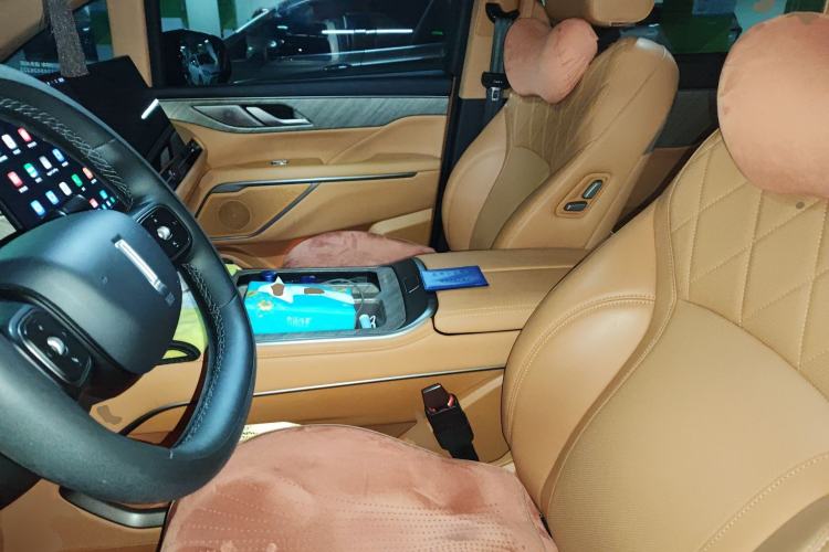 Used Wey Gaoshan 2025 Four-Wheel Drive Alpine 8 Left Front Seat