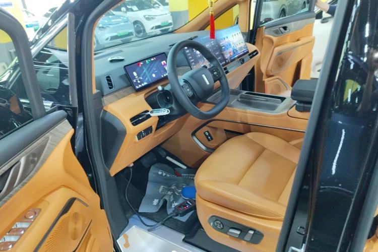 Used Wey Gaoshan 2025 Four-Wheel Drive Alpine 8 Left Front Seat