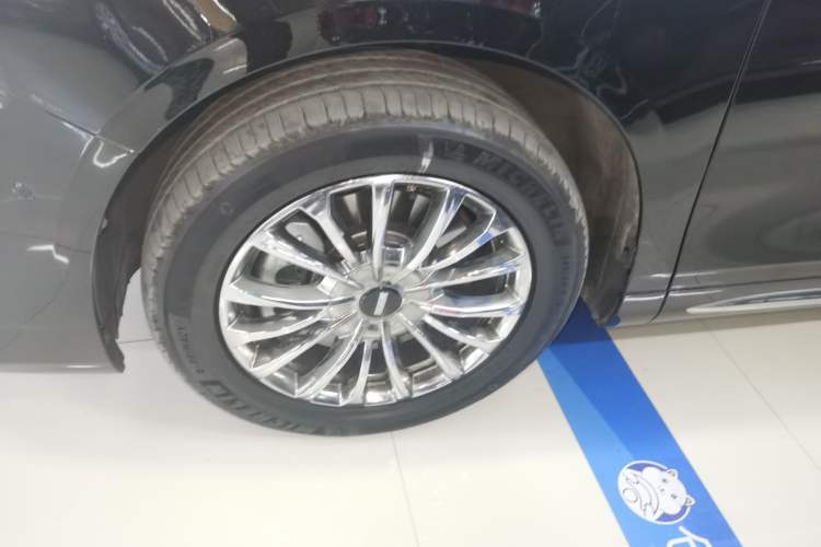Used Wey Gaoshan 2025 Four-Wheel Drive Alpine 8 Left Front Wheel Hub