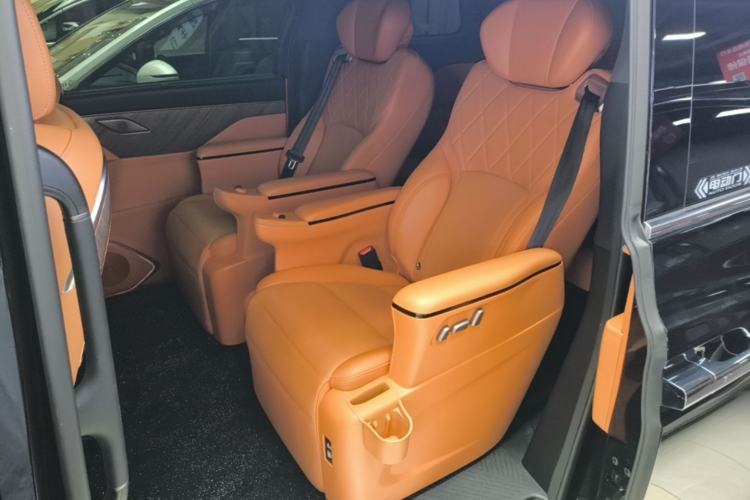 Used Wey Gaoshan 2025 Four-Wheel Drive Alpine 8 Left Rear Seat