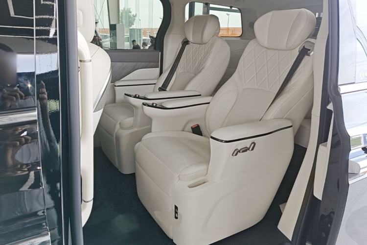 Used Wey Gaoshan 2025 Four-Wheel Drive Alpine 8 Left Rear Seat
