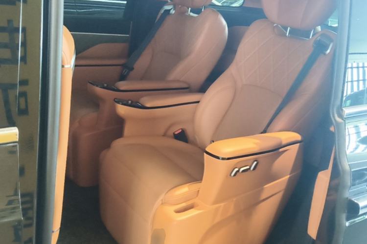 Used Wey Gaoshan 2025 Four-Wheel Drive Alpine 8 Left Rear Seat