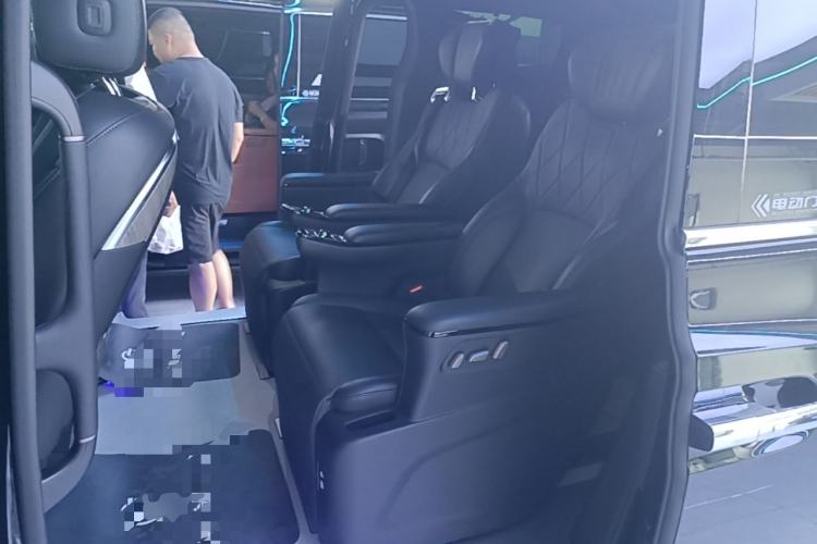 Used Wey Gaoshan 2025 Four-Wheel Drive Alpine 8 Left Rear Seat