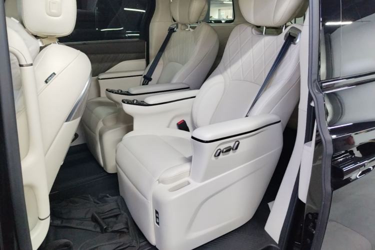 Used Wey Gaoshan 2025 Four-Wheel Drive Alpine 8 Left Rear Seat