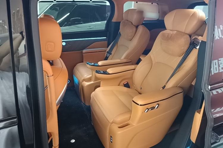 Used Wey Gaoshan 2025 Four-Wheel Drive Alpine 8 Left Rear Seat