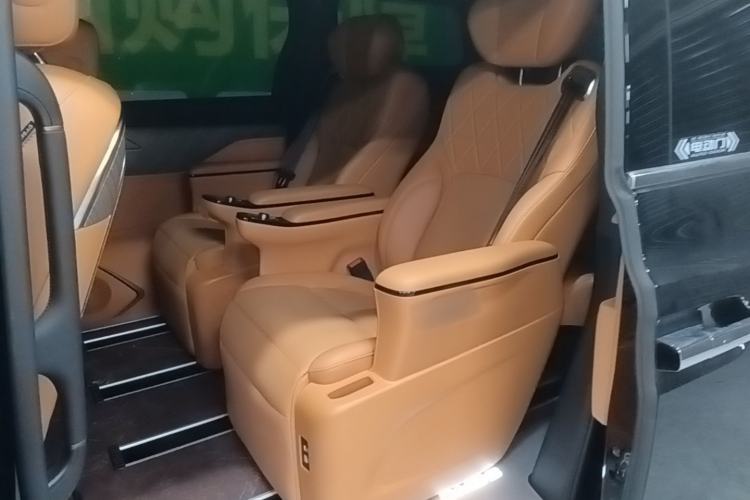Used Wey Gaoshan 2025 Four-Wheel Drive Alpine 8 Left Rear Seat