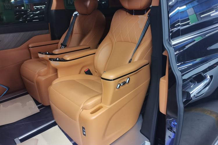 Used Wey Gaoshan 2025 Four-Wheel Drive Alpine 9 Left Rear Seat