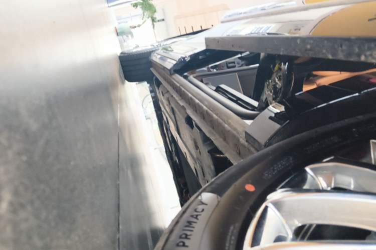 Used Wey Gaoshan 2025 Four-Wheel Drive Alpine 8 Left Side Sill