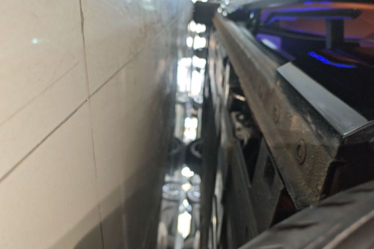 Used Wey Gaoshan 2025 Four-Wheel Drive Alpine 9 Left Side Sill