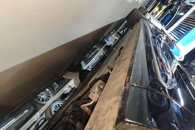 Used Wey Gaoshan 2025 Four-Wheel Drive Alpine 8 Left Side Sill