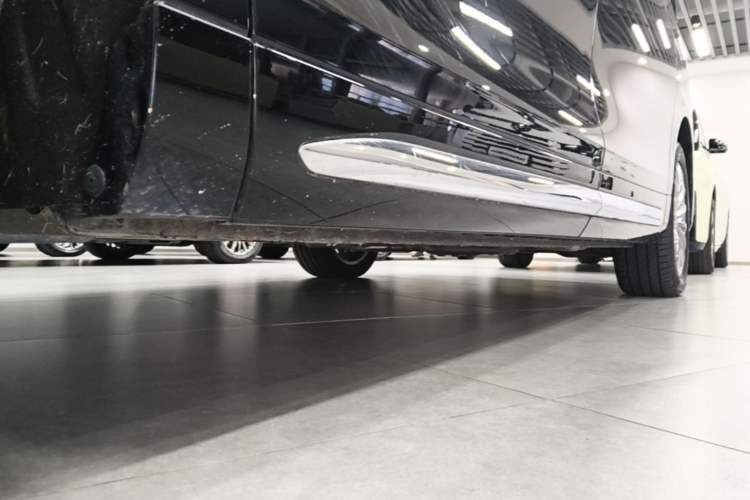 Used Wey Gaoshan 2025 Four-Wheel Drive Alpine 8 Left Side Sill
